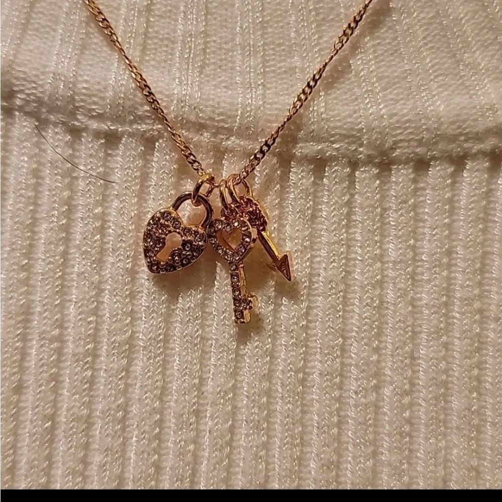 NWT GBG necklace